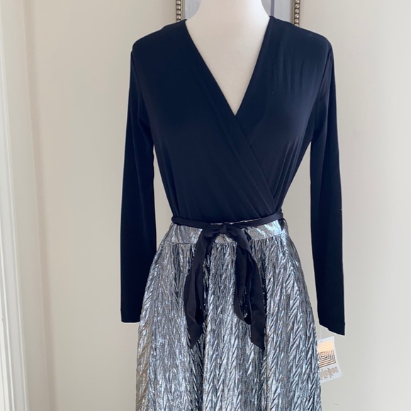 LuLaRoe | Dresses | Lularoe Deanne Wrap Dress | Poshmark LuLaRoe | Dresses | Lularoe Deanne Wrap Dress | Poshmark